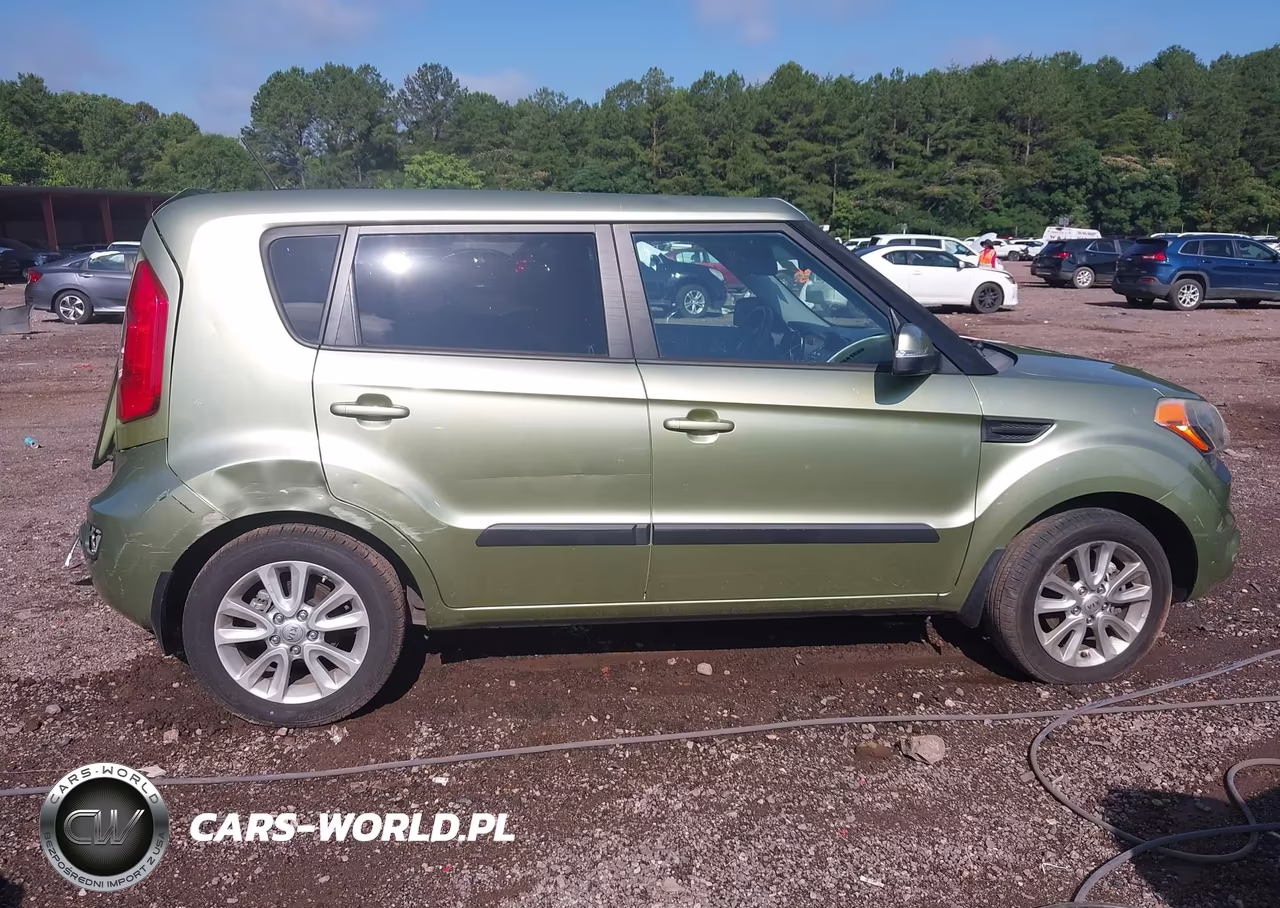 2013 Kia Soul + VIN:KNDJT2A66D7483145 - 13