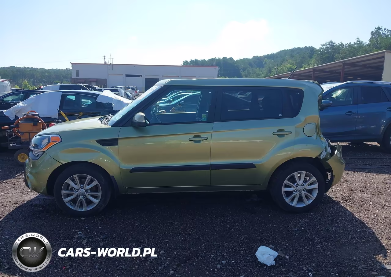 2013 Kia Soul + VIN:KNDJT2A66D7483145 - 14