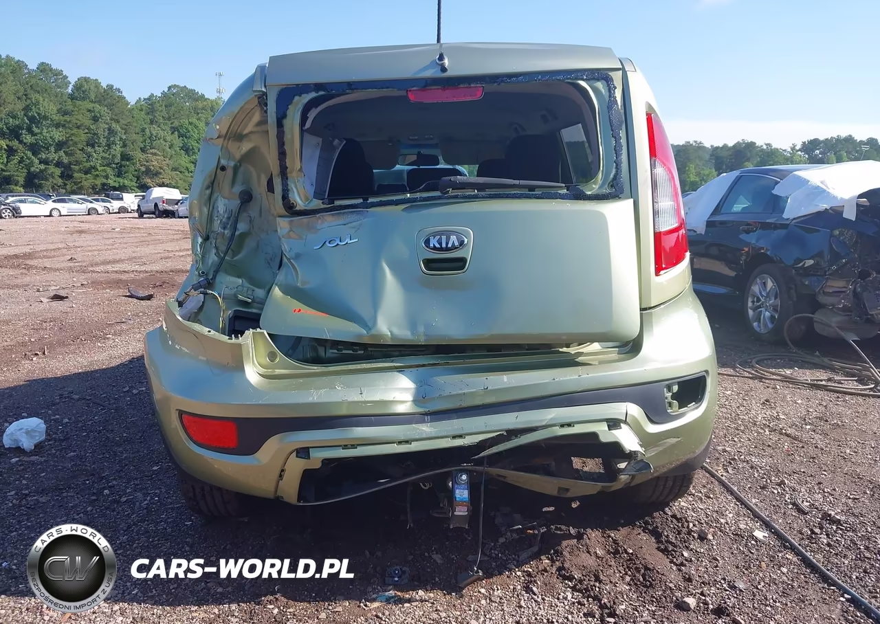 2013 Kia Soul + VIN:KNDJT2A66D7483145 - 16