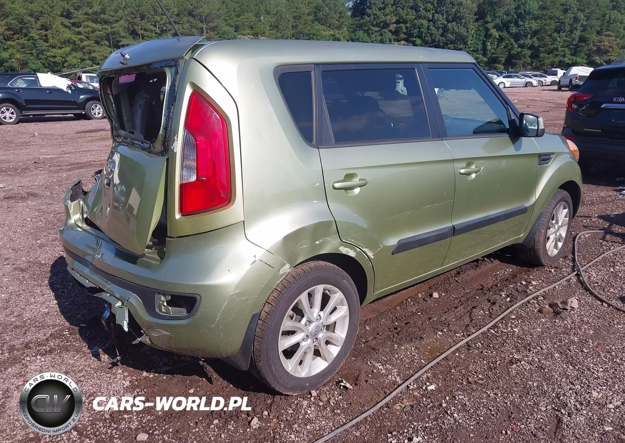 2013 Kia Soul + VIN:KNDJT2A66D7483145 - 4