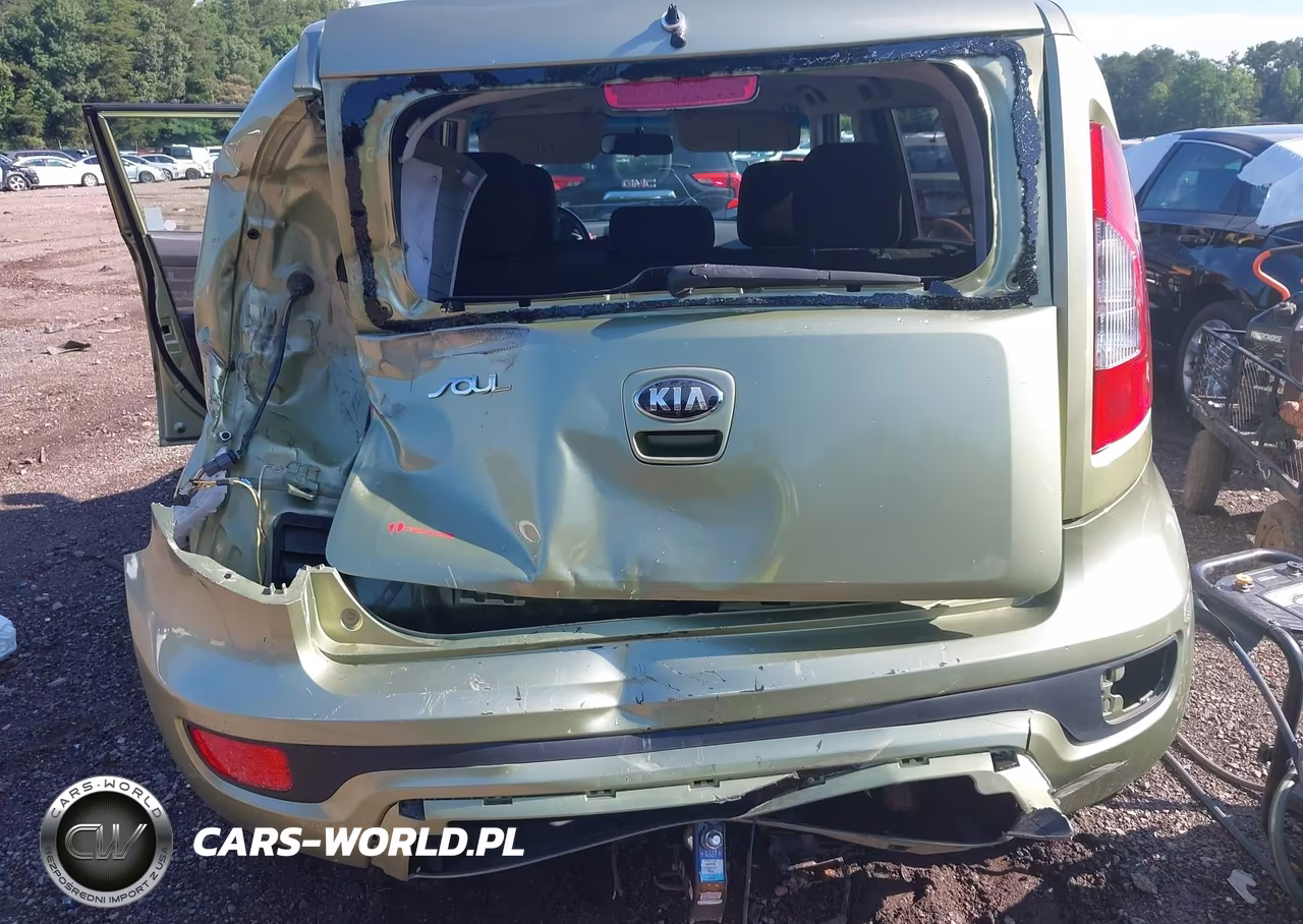 2013 Kia Soul + VIN:KNDJT2A66D7483145 - 6