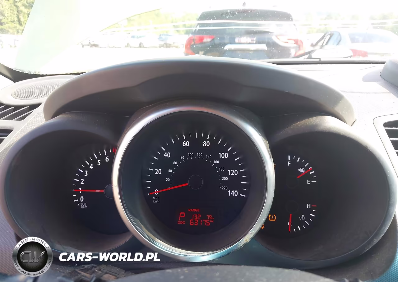2013 Kia Soul + VIN:KNDJT2A66D7483145 - 7