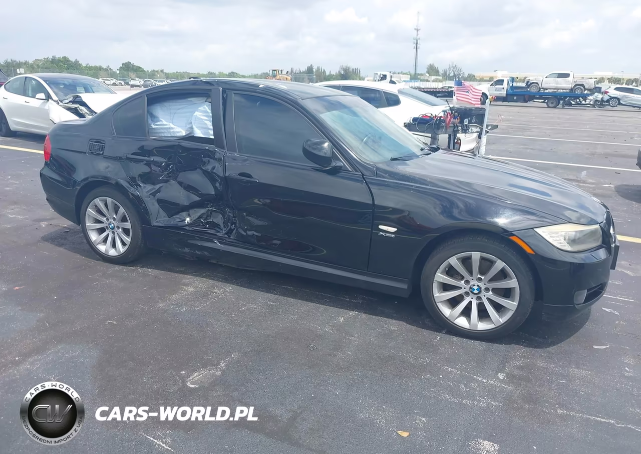 2011 BMW 328I xDrive – zdjęcie 1 z 16
