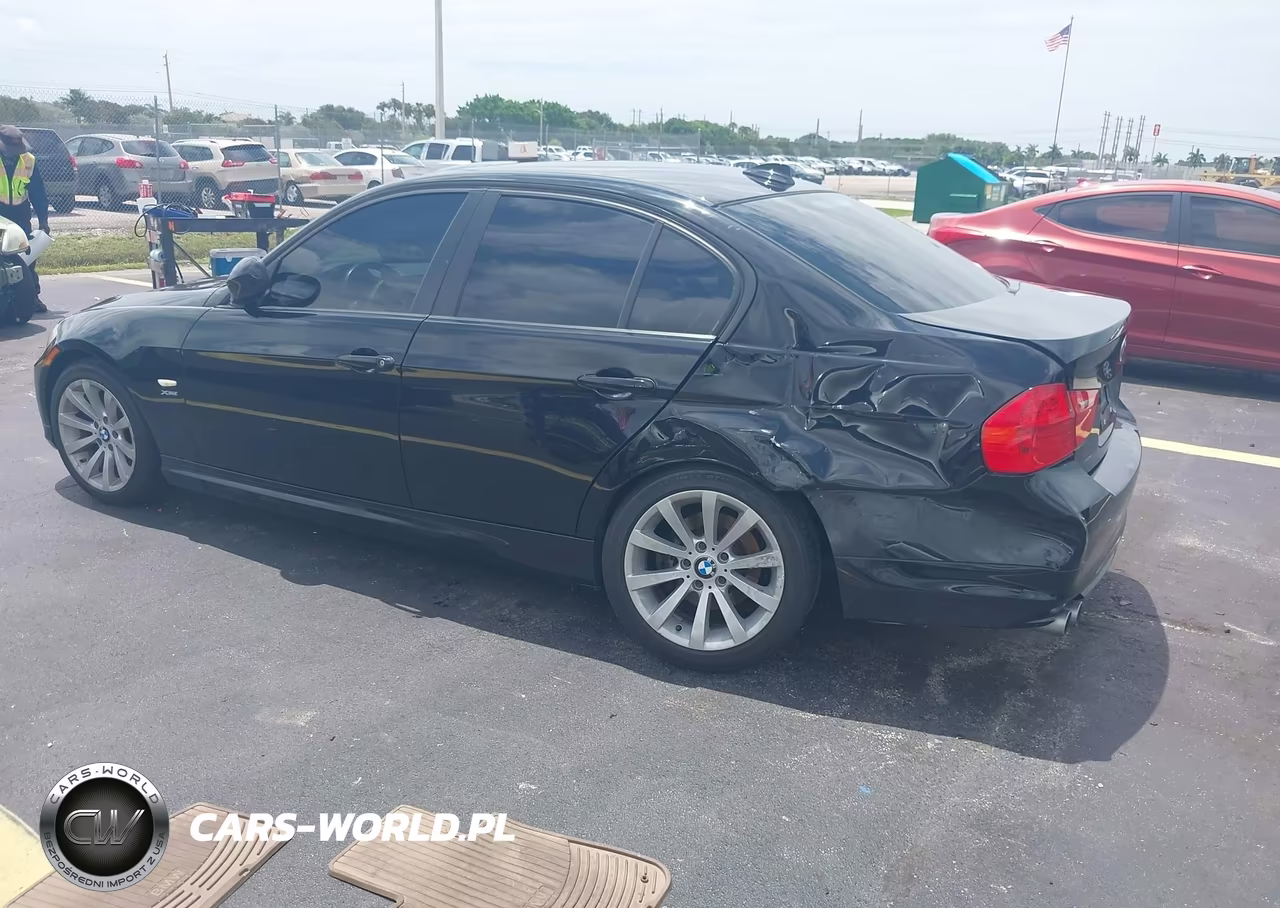 2011 BMW 328I xDrive VIN:WBAPK5C53BA660296 - 3