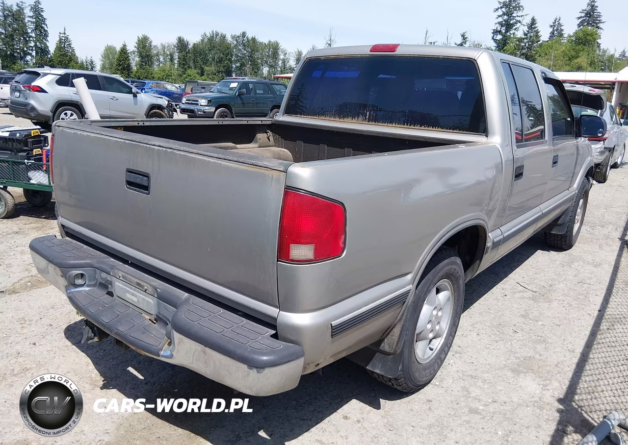 1999 Chevrolet S-10 Ls VIN:1GCDT19W5XK152070 - 4