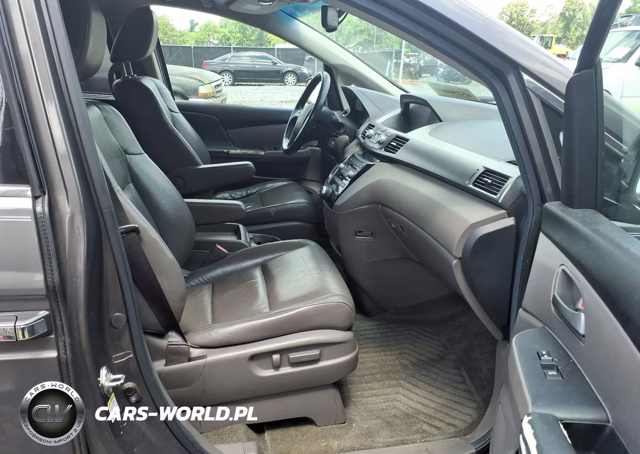 2013 Honda Odyssey Touring-Touring Elite VIN:5FNRL5H99DB004263 - 5