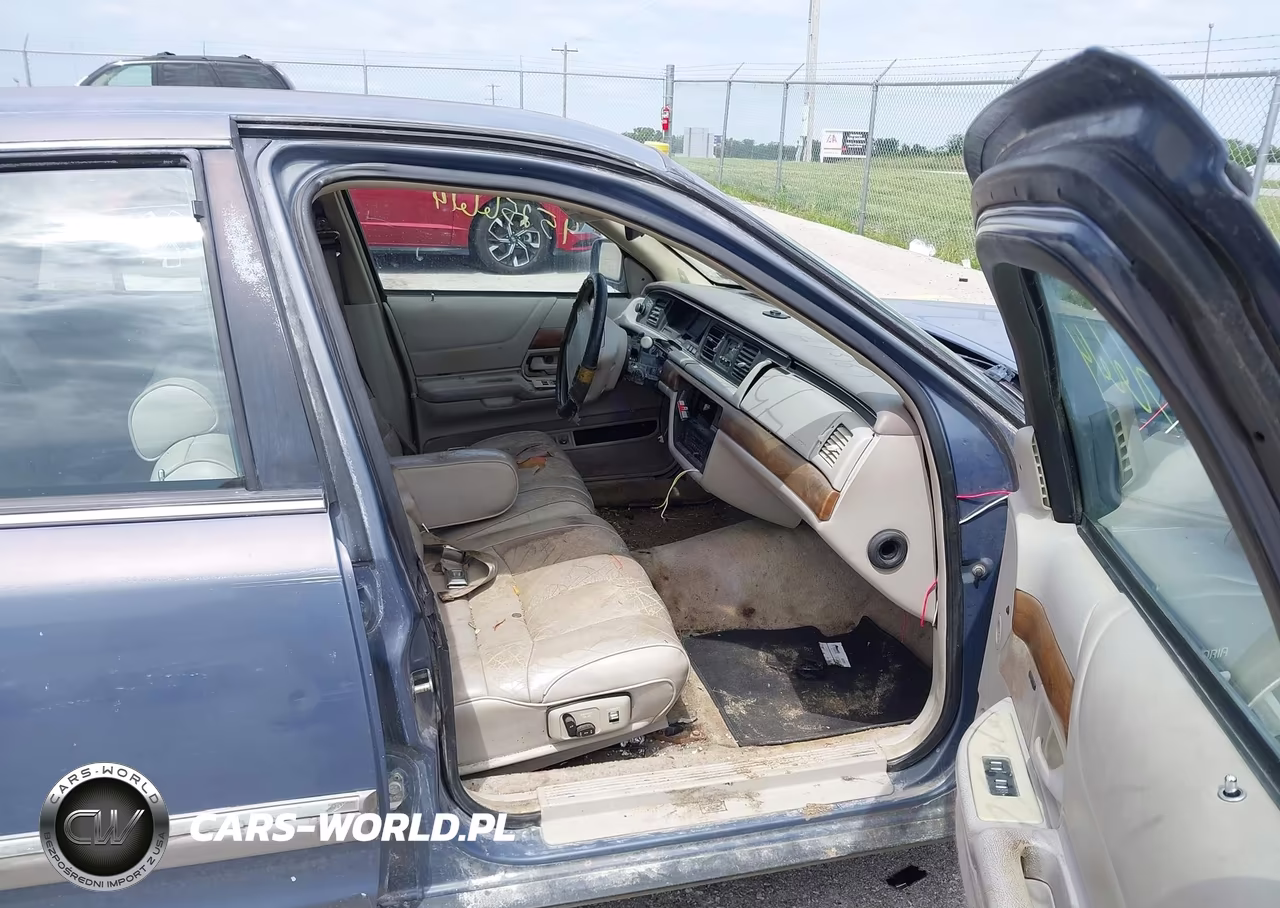1992 Ford Crown Victoria Lx VIN:2FACP74W3NX169153 - 5