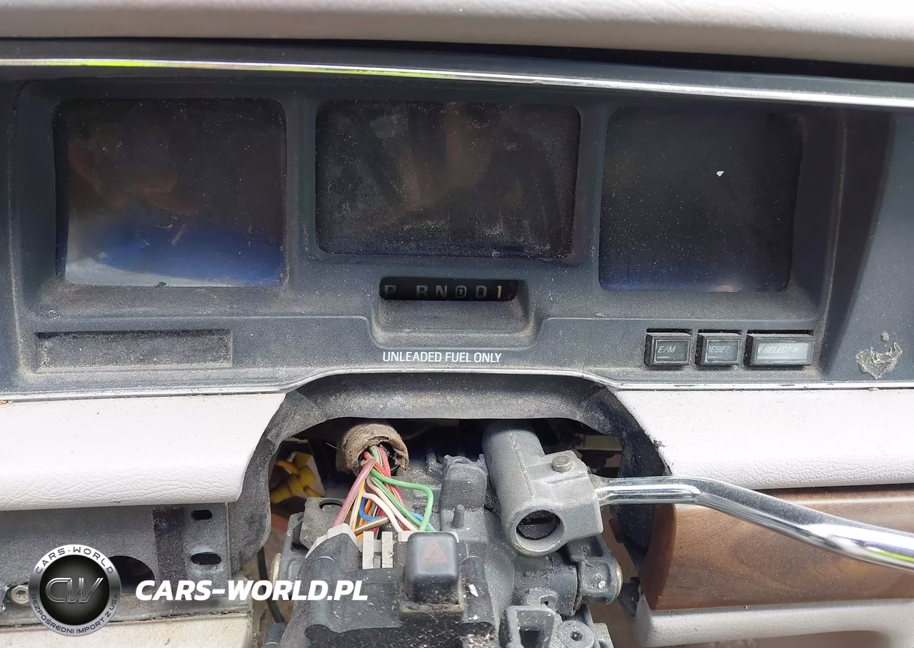 1992 Ford Crown Victoria Lx VIN:2FACP74W3NX169153 - 7