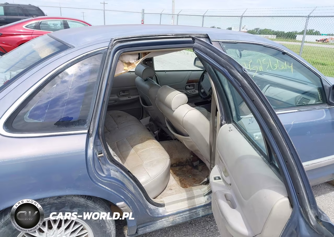 1992 Ford Crown Victoria Lx VIN:2FACP74W3NX169153 - 8