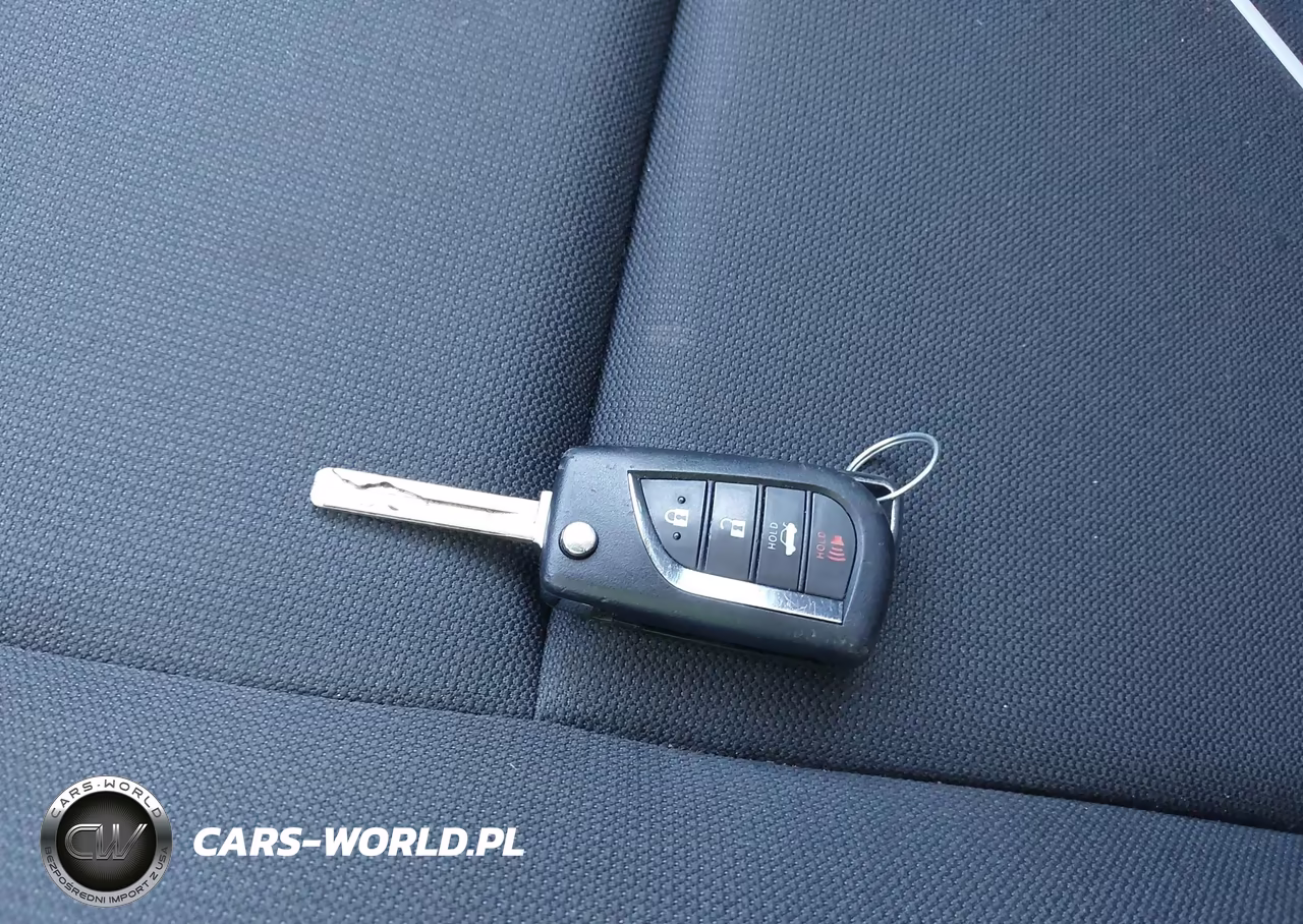 2024 Toyota Corolla Le VIN:5YFB4MDE2RP113784 - 11