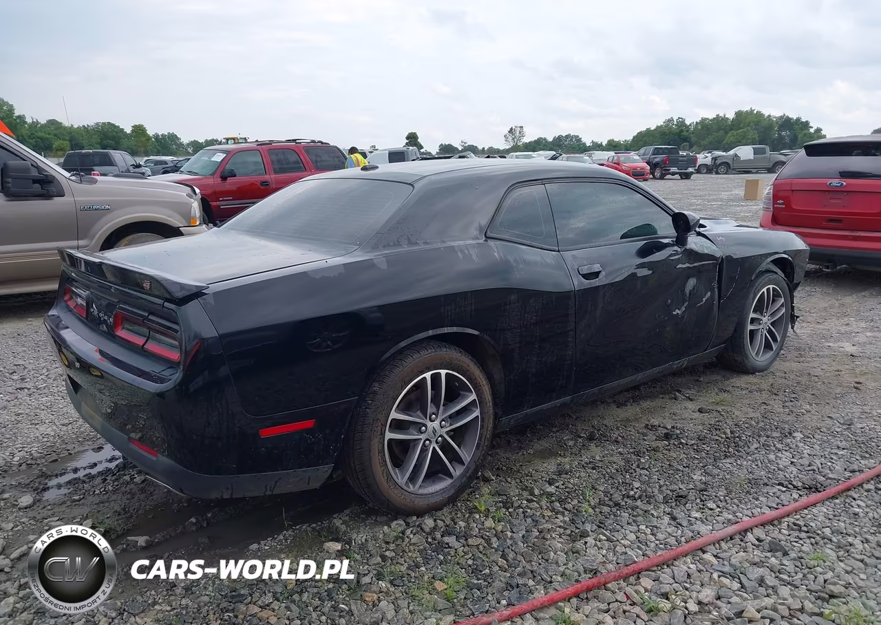 2019 Dodge Challenger Sxt Awd VIN:2C3CDZGG1KH759932 - 4