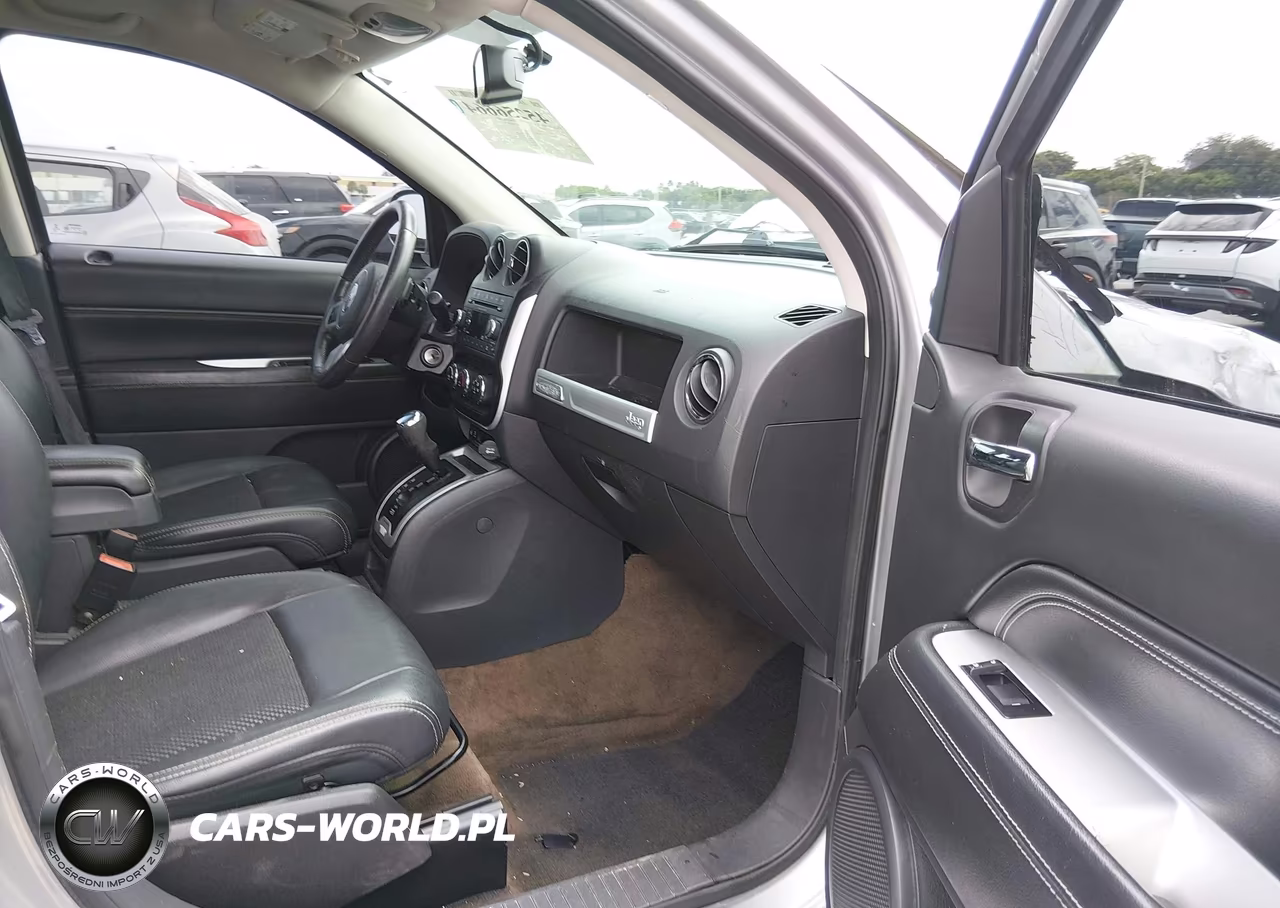 2017 Jeep Compass Latitude Fwd VIN:1C4NJCEA0HD151348 - 5
