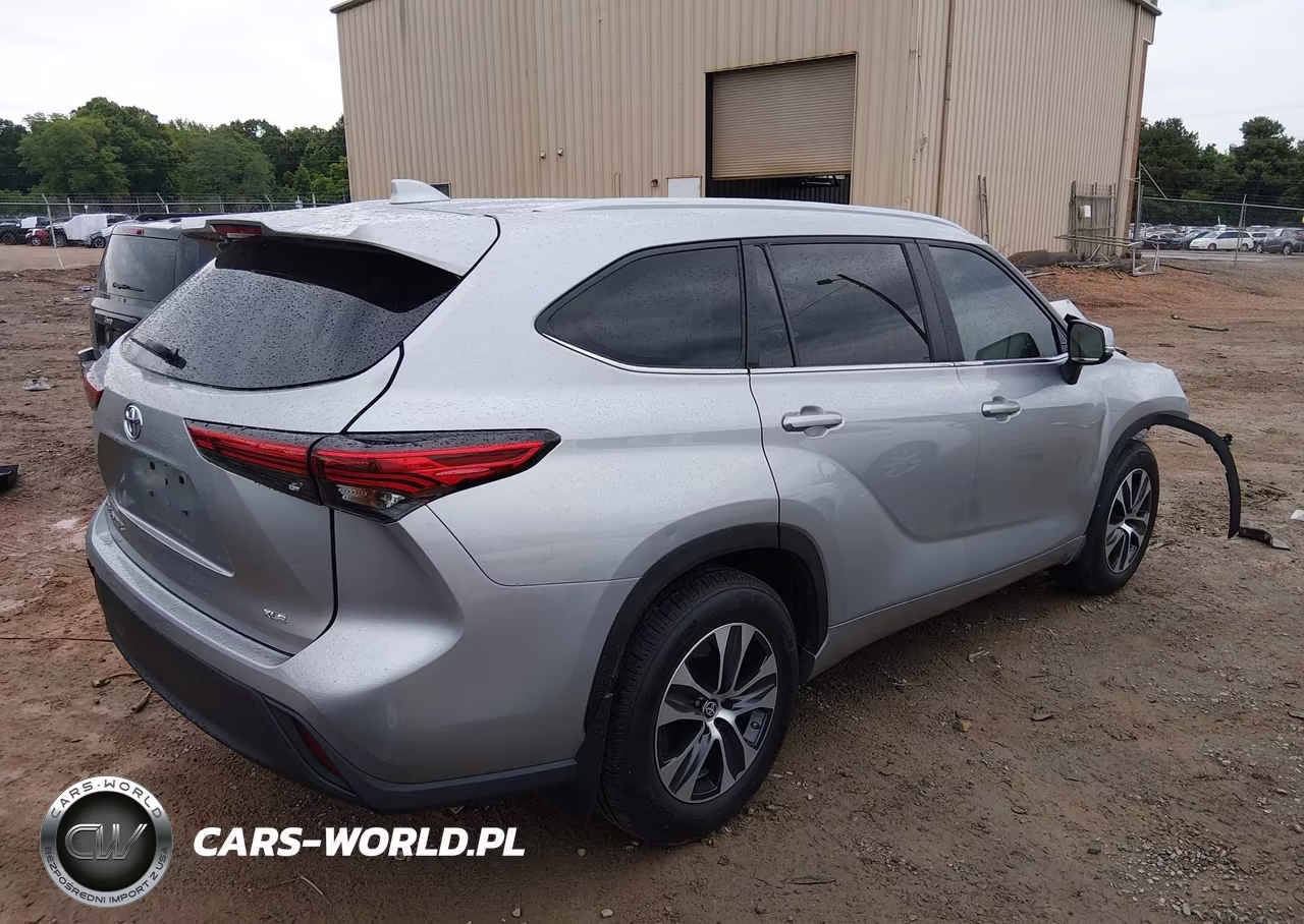 2023 Toyota Highlander Xle VIN:5TDKDRAH0PS518736 - 4