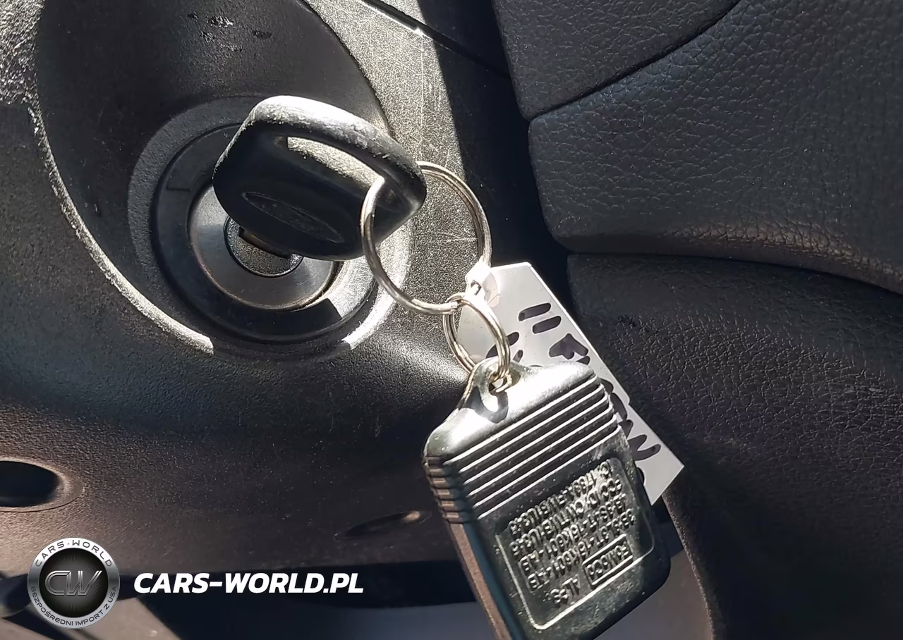 2011 Ford Fusion Sport VIN:3FAHP0KC3BR296243 - 11