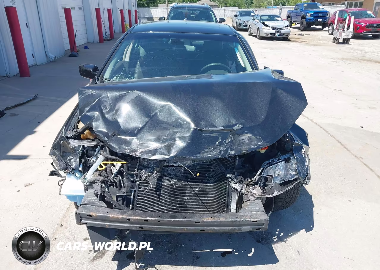 2011 Ford Fusion Sport VIN:3FAHP0KC3BR296243 - 12