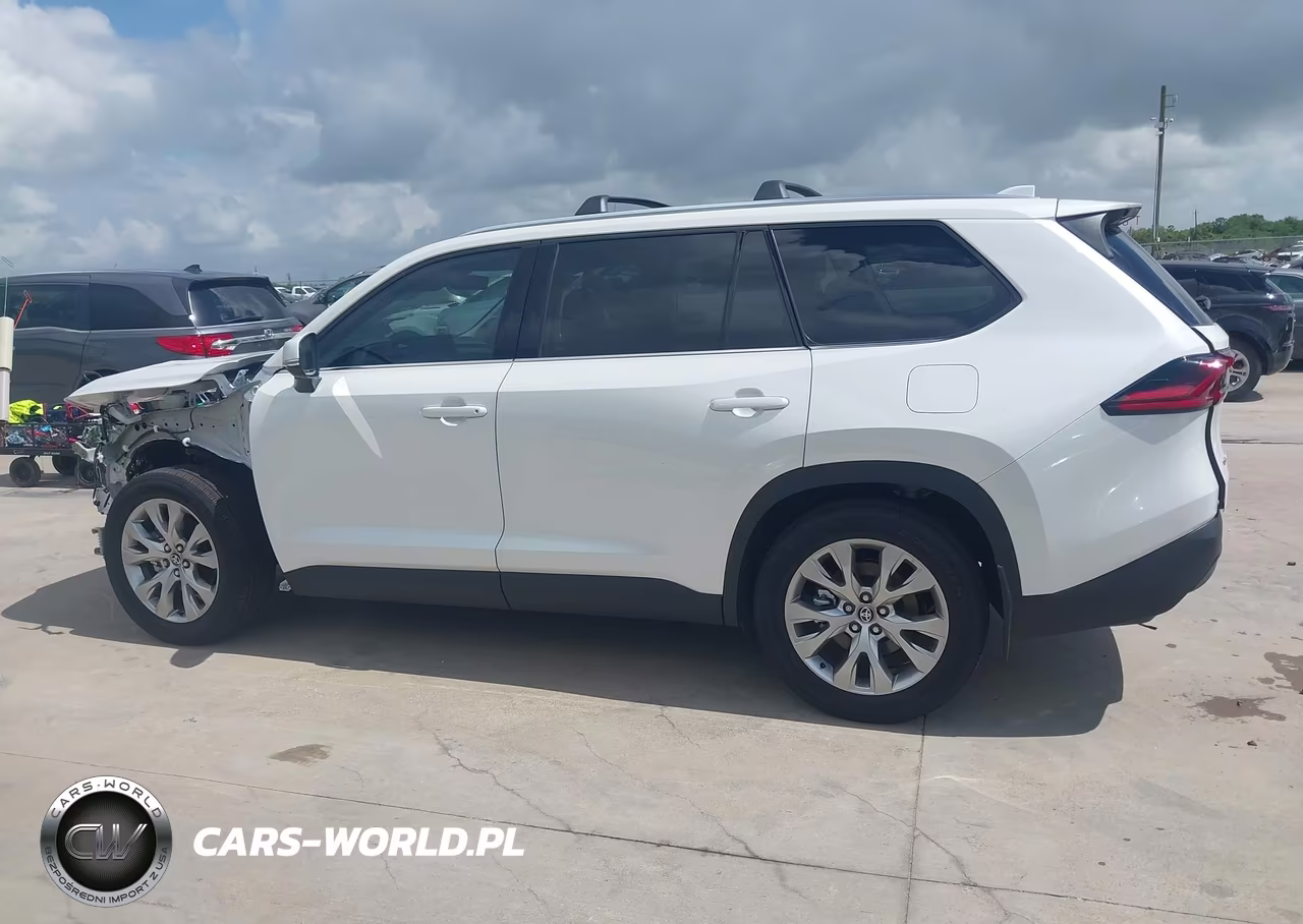 2026 Toyota Grand Highlander Hybrid Limited VIN:5TDACAB56TS090525 - 14