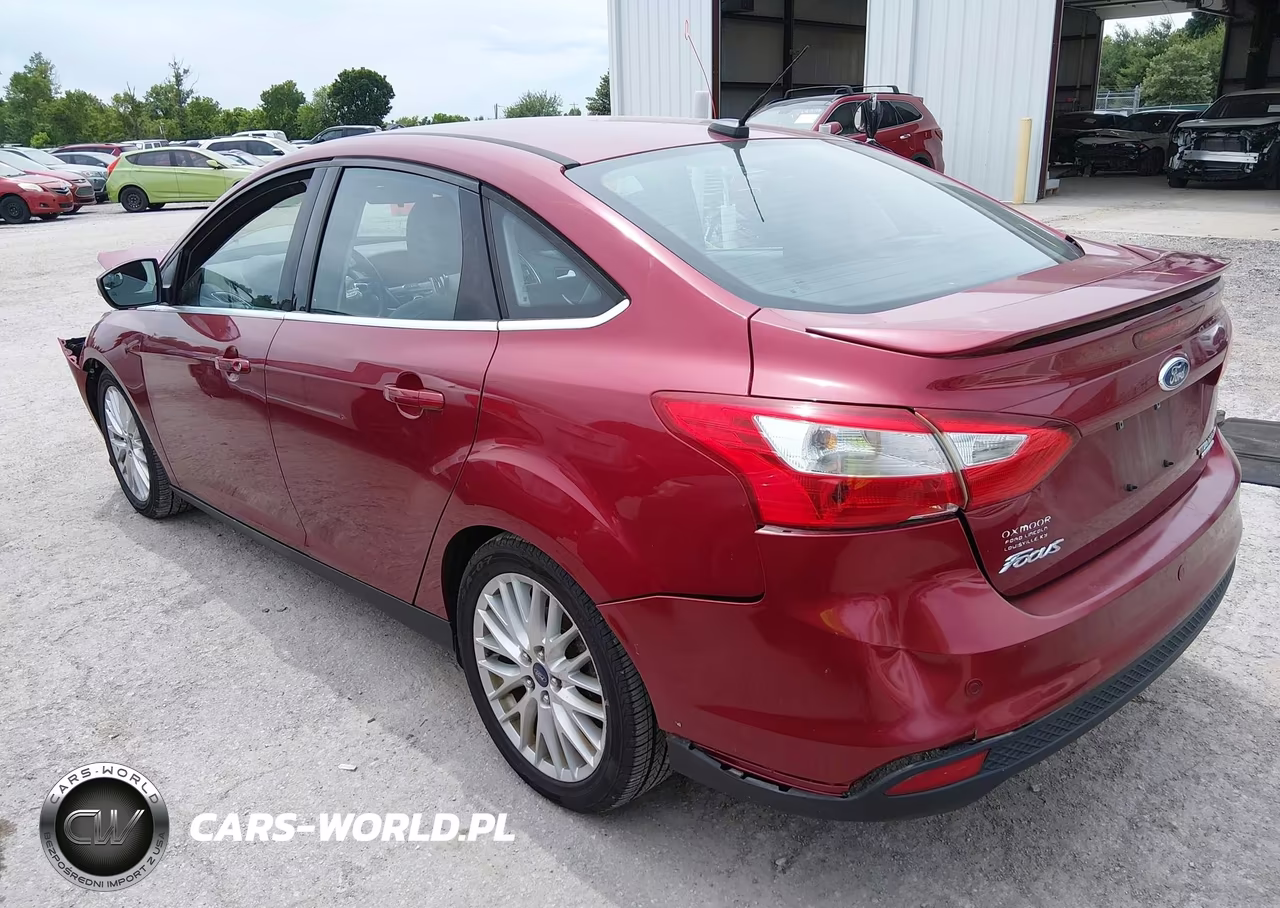 2014 Ford Focus Titanium VIN:1FADP3J26EL105412 - 3