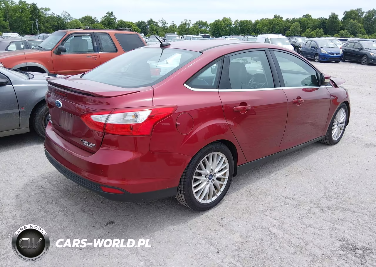2014 Ford Focus Titanium VIN:1FADP3J26EL105412 - 4