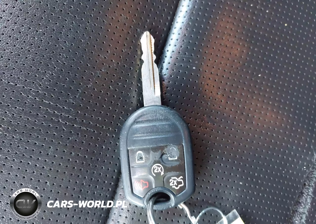 2013 Ford Taurus Limited VIN:1FAHP2F81DG232147 - 11