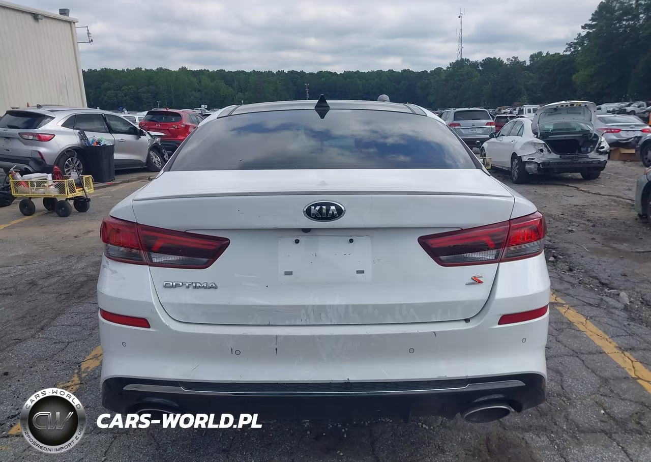 2019 Kia Optima S VIN:5XXGT4L39KG356354 - 16