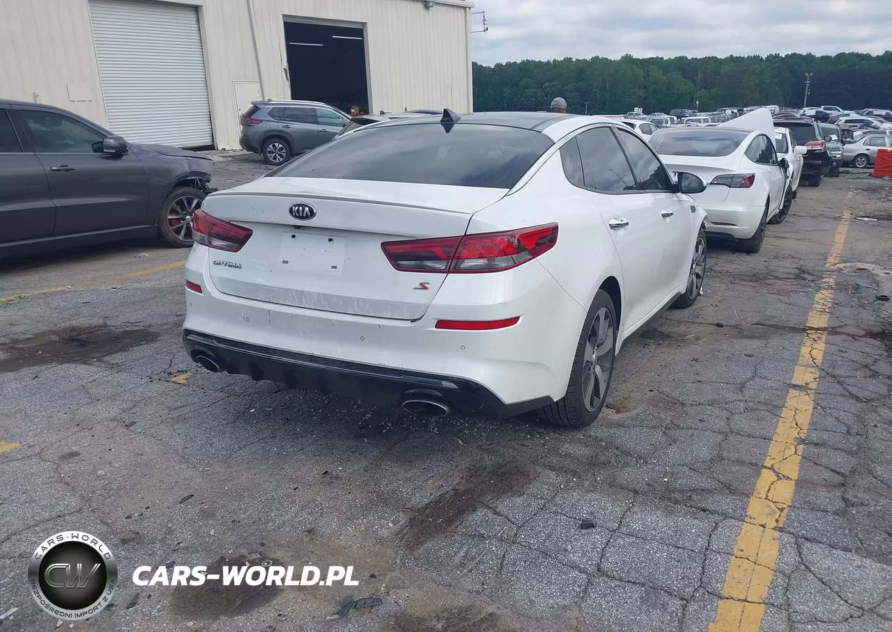 2019 Kia Optima S VIN:5XXGT4L39KG356354 - 4