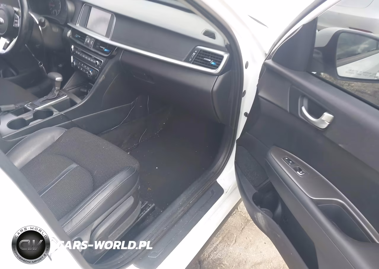 2019 Kia Optima S VIN:5XXGT4L39KG356354 - 5