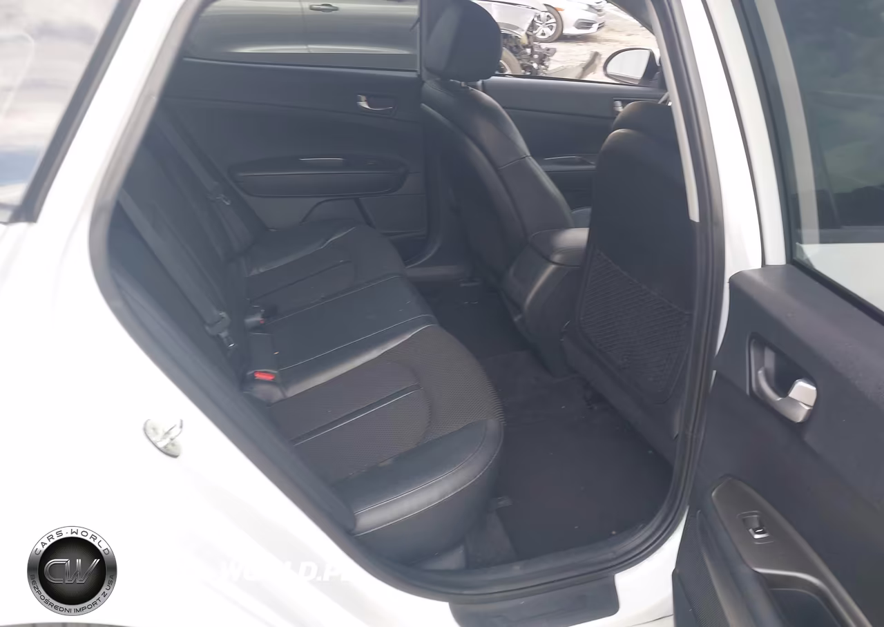 2019 Kia Optima S VIN:5XXGT4L39KG356354 - 8