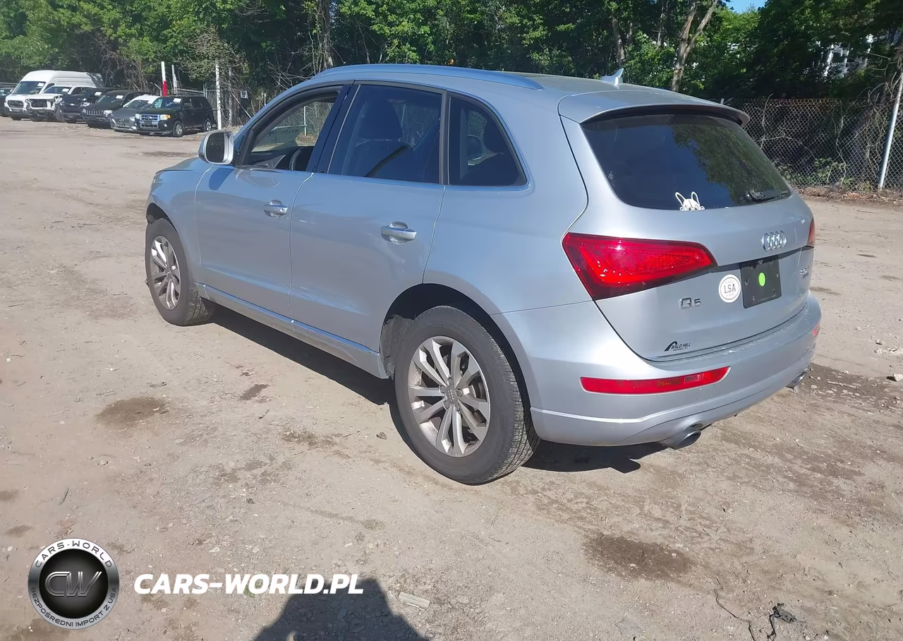 2016 Audi Q5 2.0T Premium VIN:WA1C2AFP8GA010632 - 3