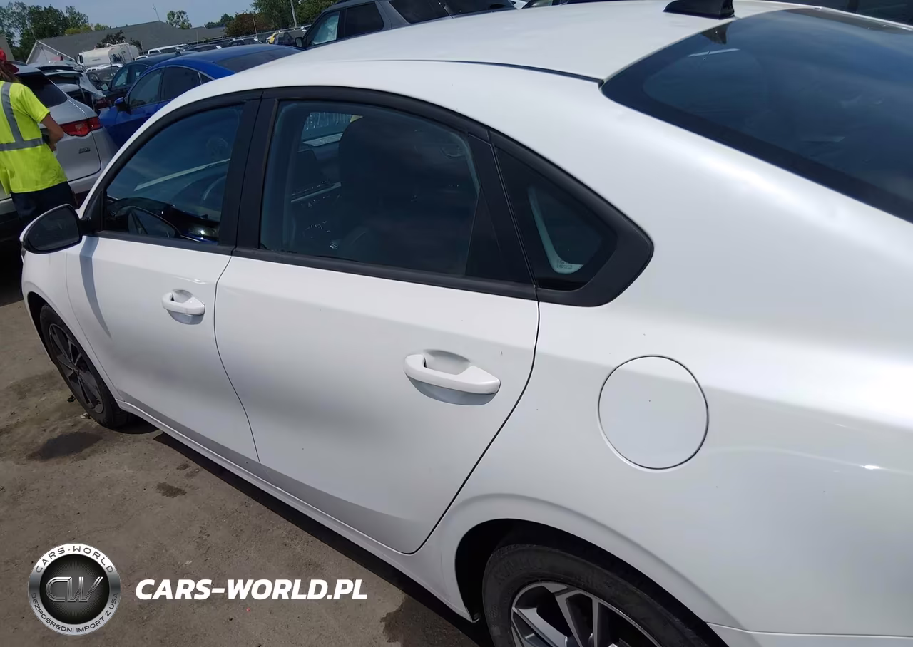 2023 Kia Forte Lxs VIN:3KPF24AD7PE687234 - 14