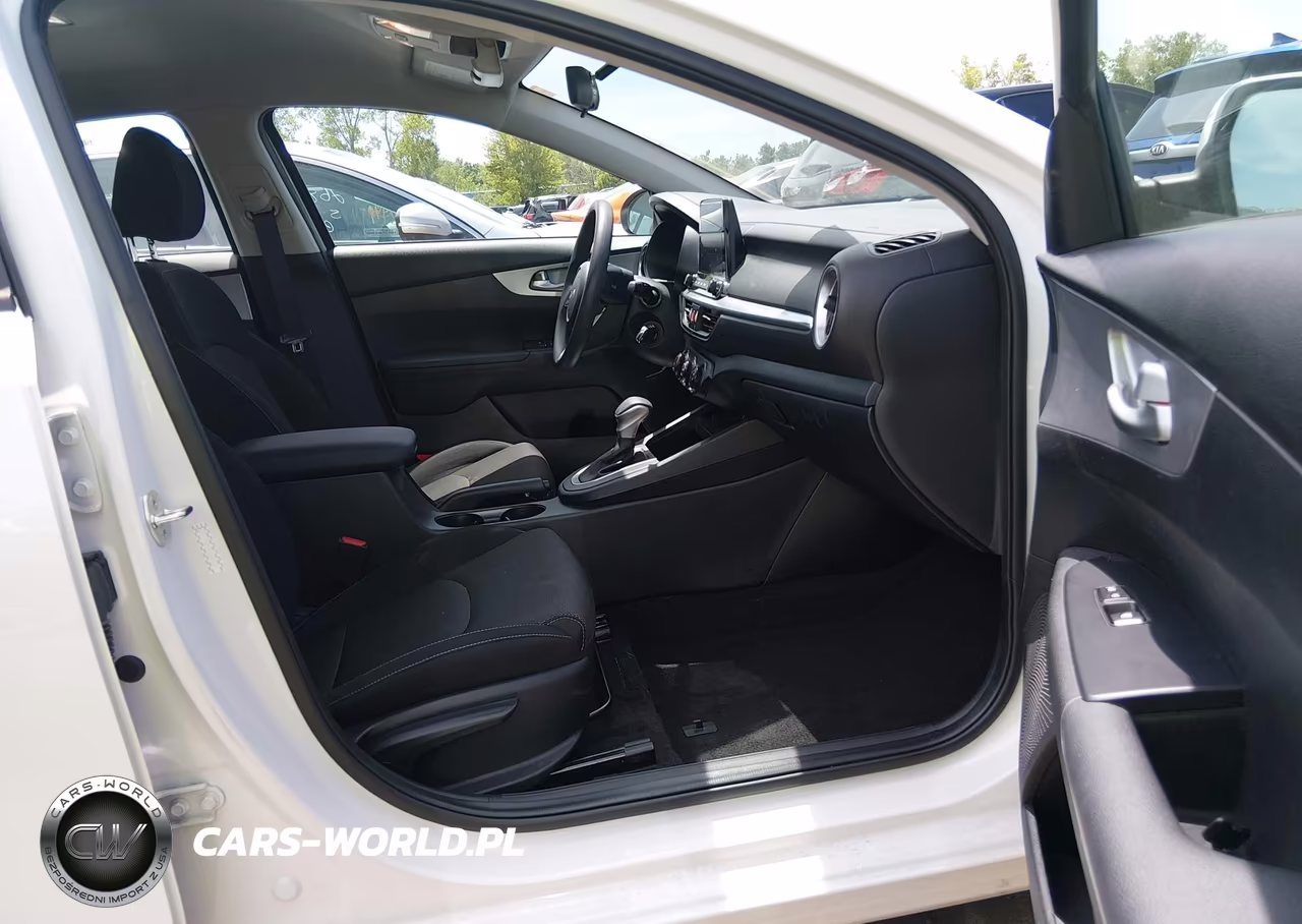 2023 Kia Forte Lxs VIN:3KPF24AD7PE687234 - 5