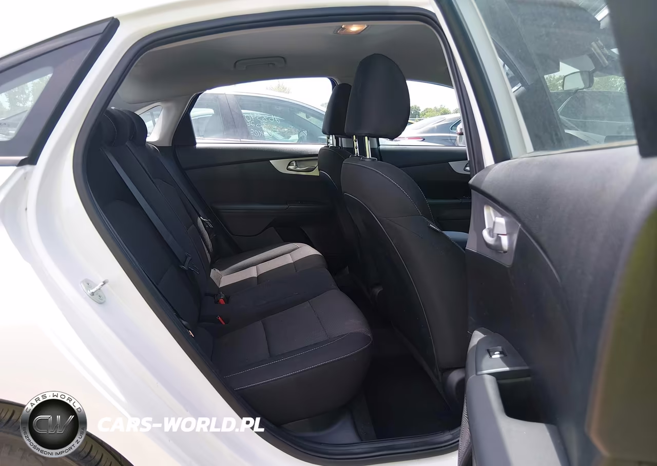 2023 Kia Forte Lxs VIN:3KPF24AD7PE687234 - 8