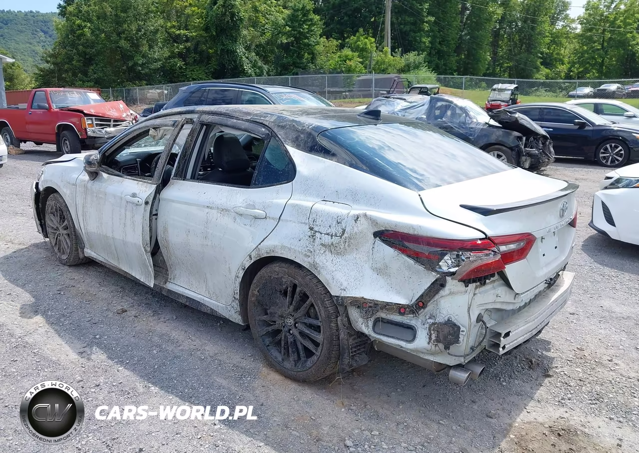 2021 Toyota Camry Xse VIN:4T1K61AK3MU453388 - 3
