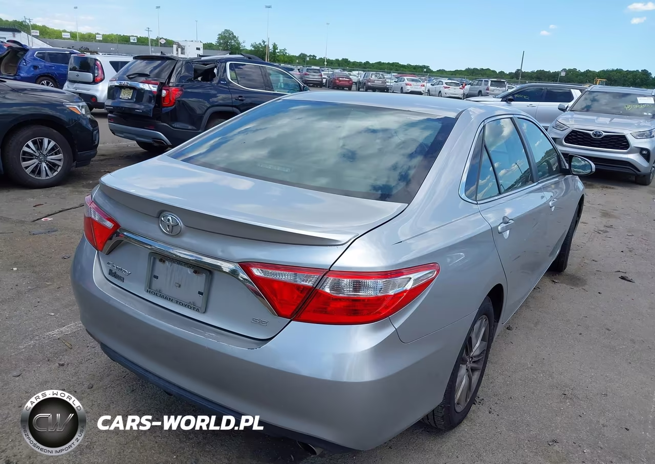 2017 Toyota Camry Se VIN:4T1BF1FK0HU415101 - 4