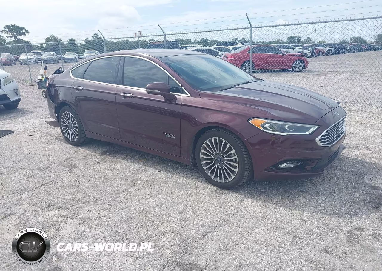2017 Ford Fusion Energi Titanium – zdjęcie 1 z 16