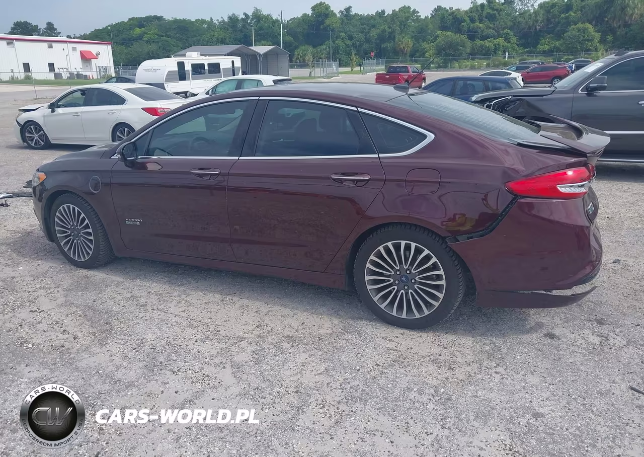 2017 Ford Fusion Energi Titanium VIN:3FA6P0SUXHR161219 - 14