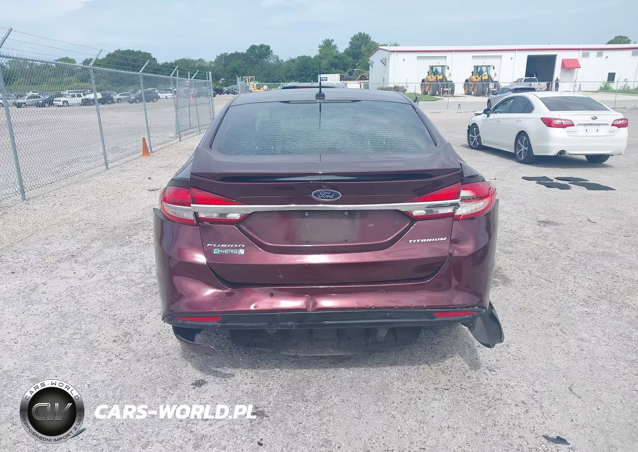 2017 Ford Fusion Energi Titanium VIN:3FA6P0SUXHR161219 - 16