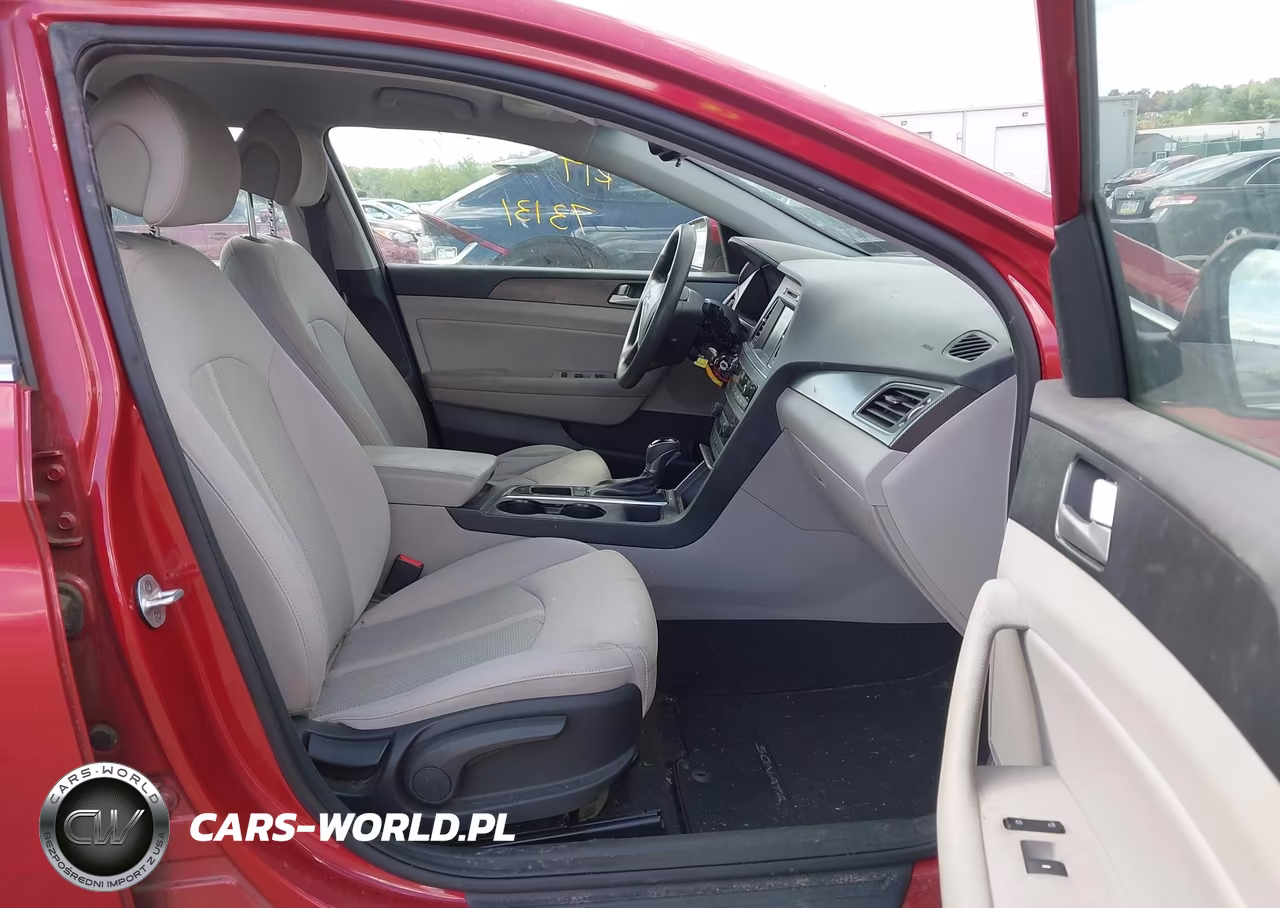 2017 Hyundai Sonata Sport VIN:5NPE34AF2HH454515 - 5