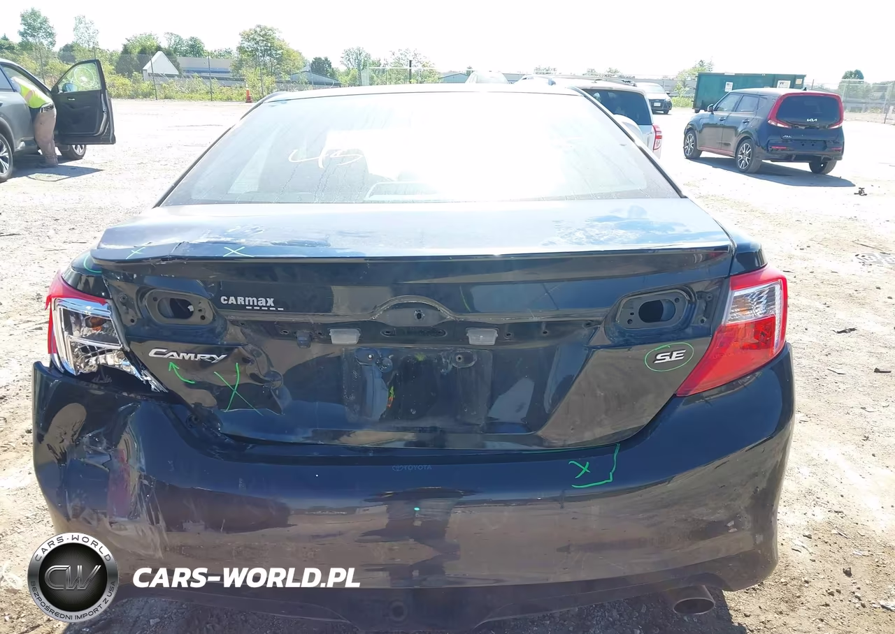 2014 Toyota Camry Se VIN:4T1BF1FK0EU461586 - 16
