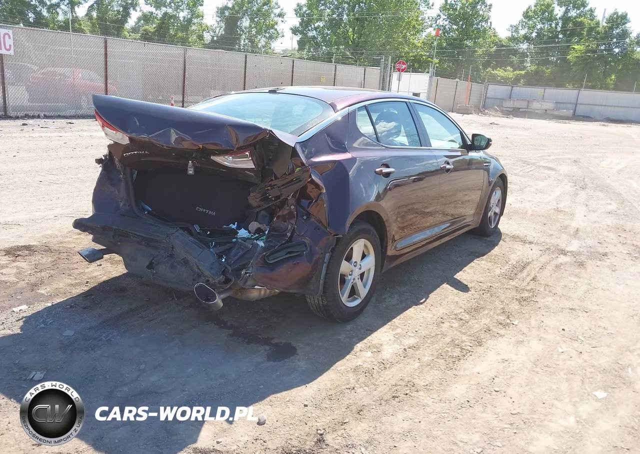 2015 Kia Optima Lx VIN:5XXGM4A79FG467737 - 4