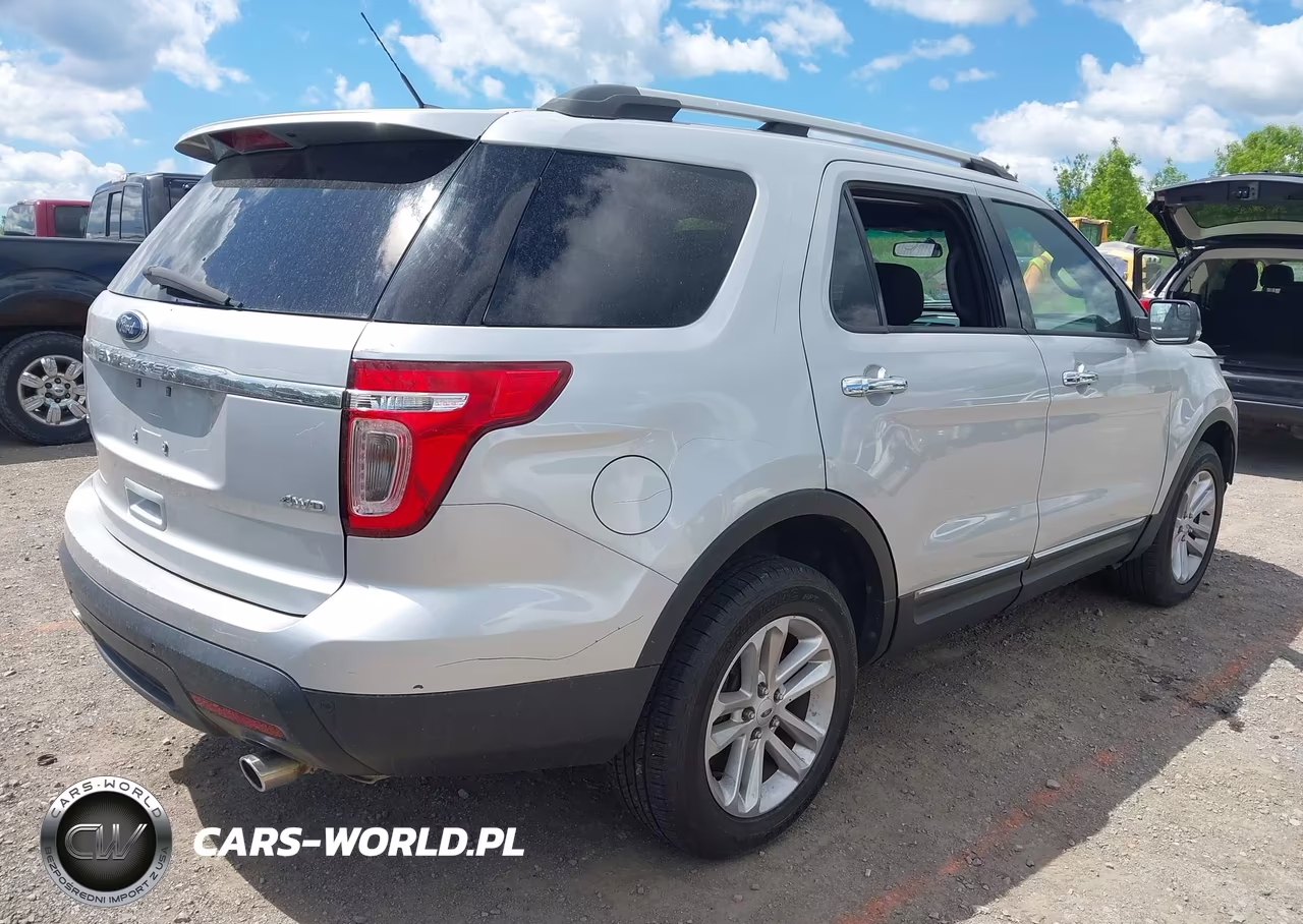 2013 Ford Explorer Xlt VIN:1FM5K8D86DGB50119 - 4