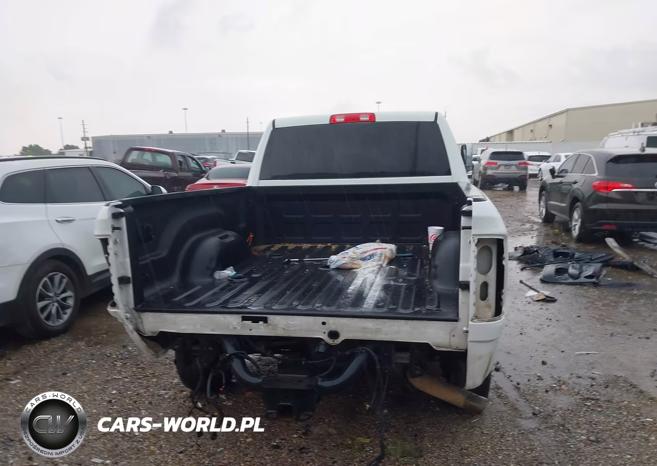 2017 Ram 2500 Tradesman 4X2 6'4 Box VIN:3C6UR4CJ6HG715656 - 17
