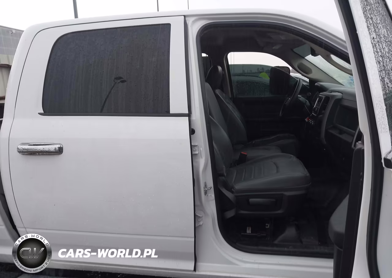 2017 Ram 2500 Tradesman 4X2 6'4 Box VIN:3C6UR4CJ6HG715656 - 5