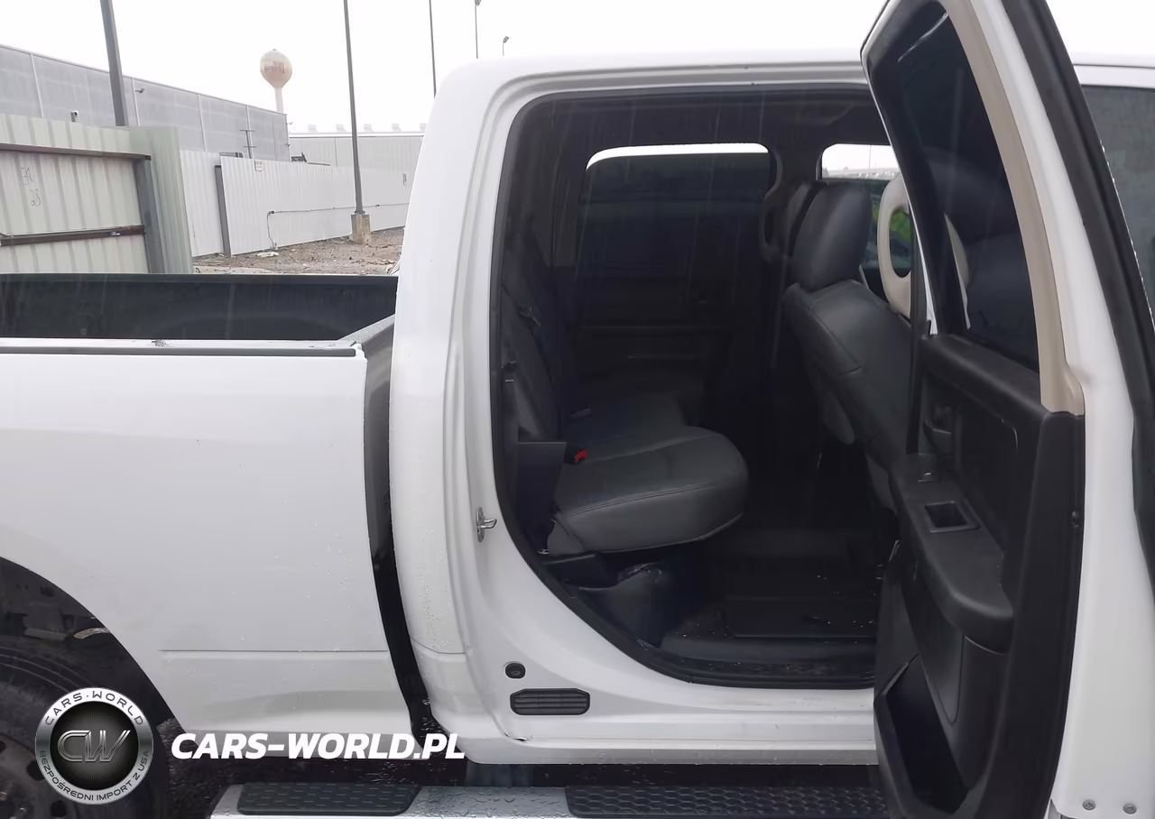 2017 Ram 2500 Tradesman 4X2 6'4 Box VIN:3C6UR4CJ6HG715656 - 8