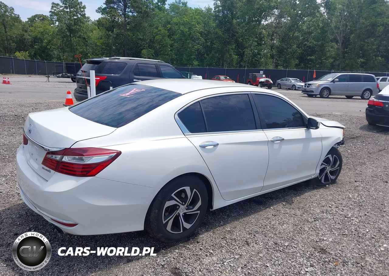 2017 Honda Accord Lx VIN:1HGCR2F33HA238531 - 4