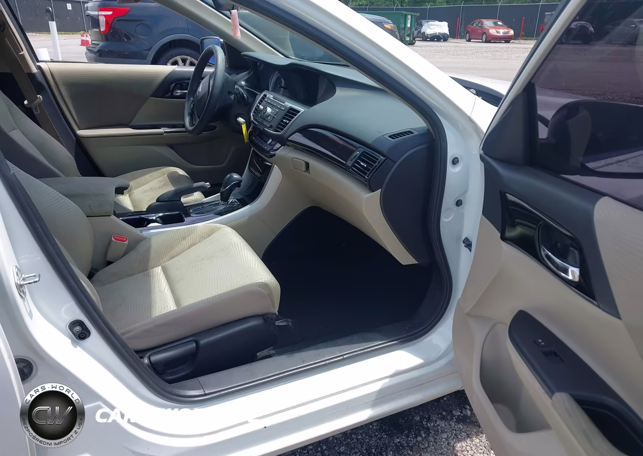 2017 Honda Accord Lx VIN:1HGCR2F33HA238531 - 5