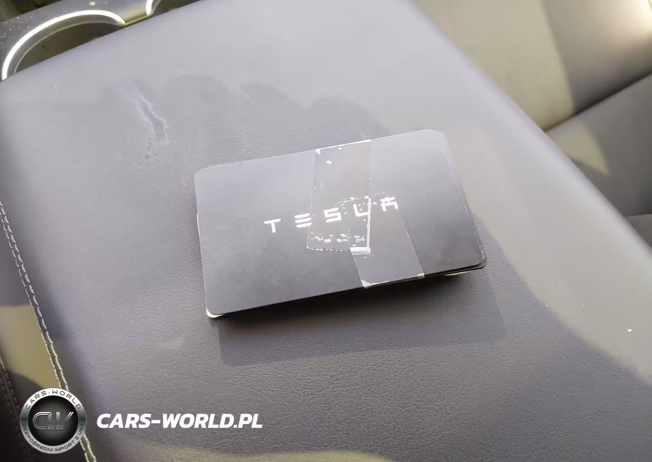 2024 Tesla Model 3 Long Range Dual Motor All-Wheel Drive VIN:5YJ3E1EB0RF753928 - 11