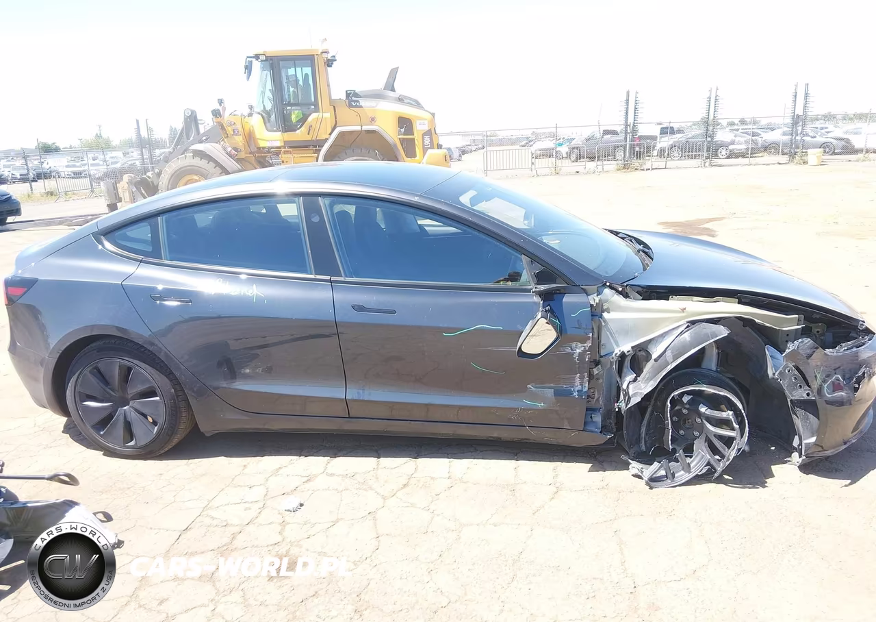 2024 Tesla Model 3 Long Range Dual Motor All-Wheel Drive VIN:5YJ3E1EB0RF753928 - 16