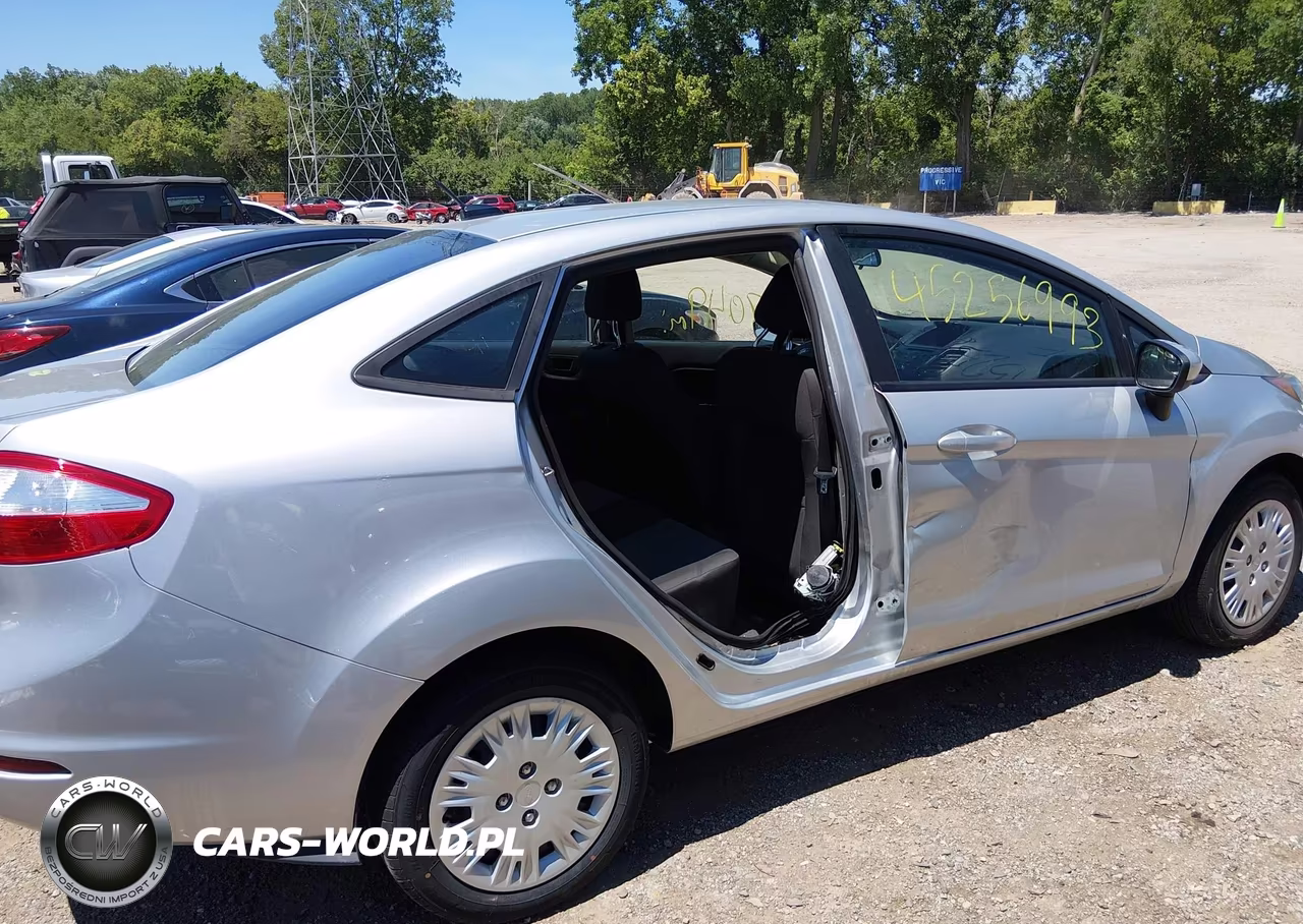 2019 Ford Fiesta S VIN:3FADP4AJ0KM110516 - 6