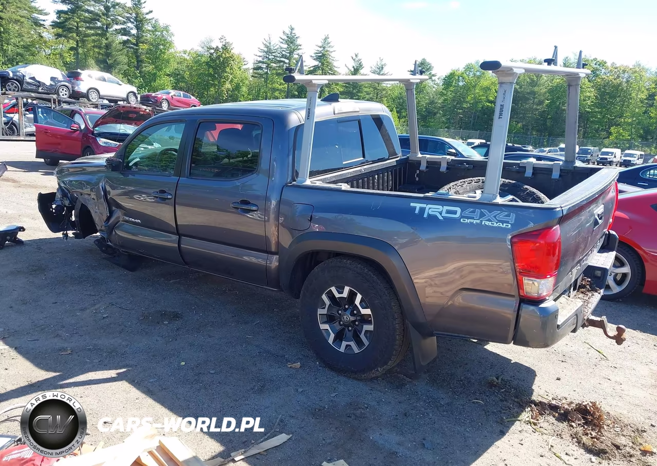 2017 Toyota Tacoma Trd Off Road VIN:5TFCZ5AN5HX085009 - 3