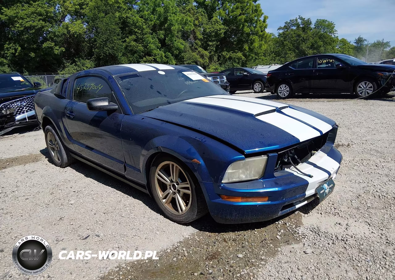 2007 Ford Mustang V6 Deluxe-V6 Premium